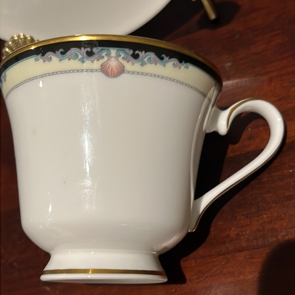 ROYAL DOULTON Rhodes Cup & Saucer Set, Fine Bone China England Discontinued! - Picture 5 of 11